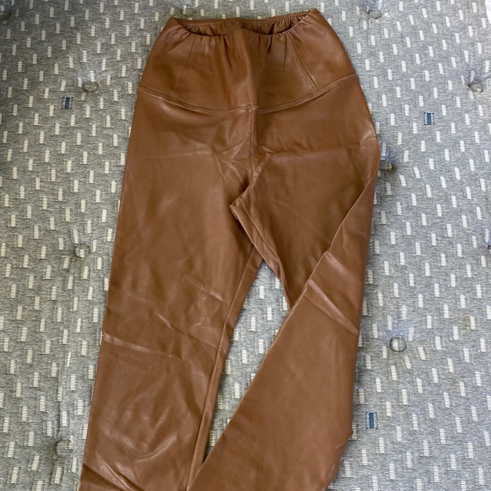 Wilfred free faux leather leggings